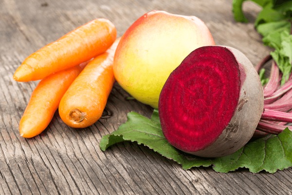 Blood Sugar Spikes got You Parched? This Apple Beet Carrot Juice Can Help