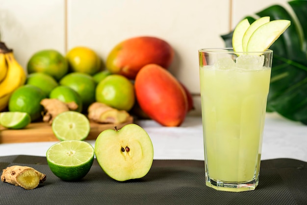 Battling with Blood Sugar Spikes in Your 40s? This Apple Ginger Lemon Juice Can Help