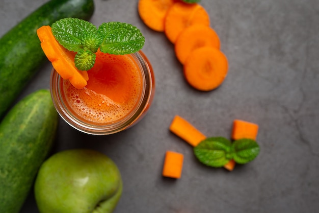 Tired of Blood Sugar Spikes? Manage It with Cucumber Carrot Juice