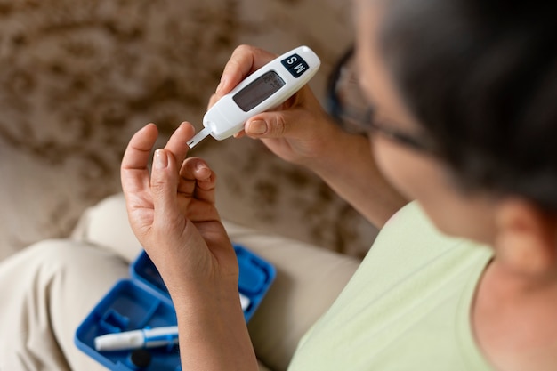 simple ways to slow down sugar spikes after meals